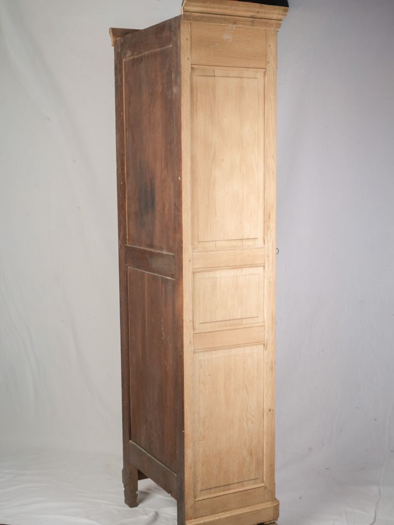 Natural patina French bonnetière