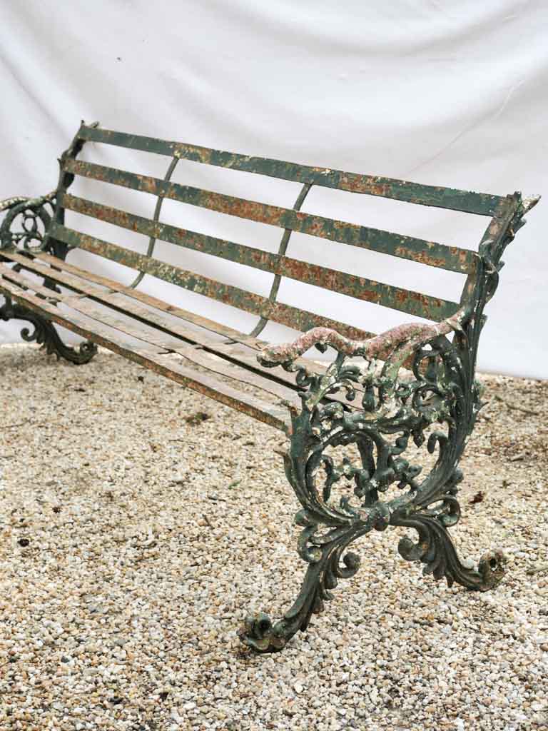 Elegant serpentine armrest benches