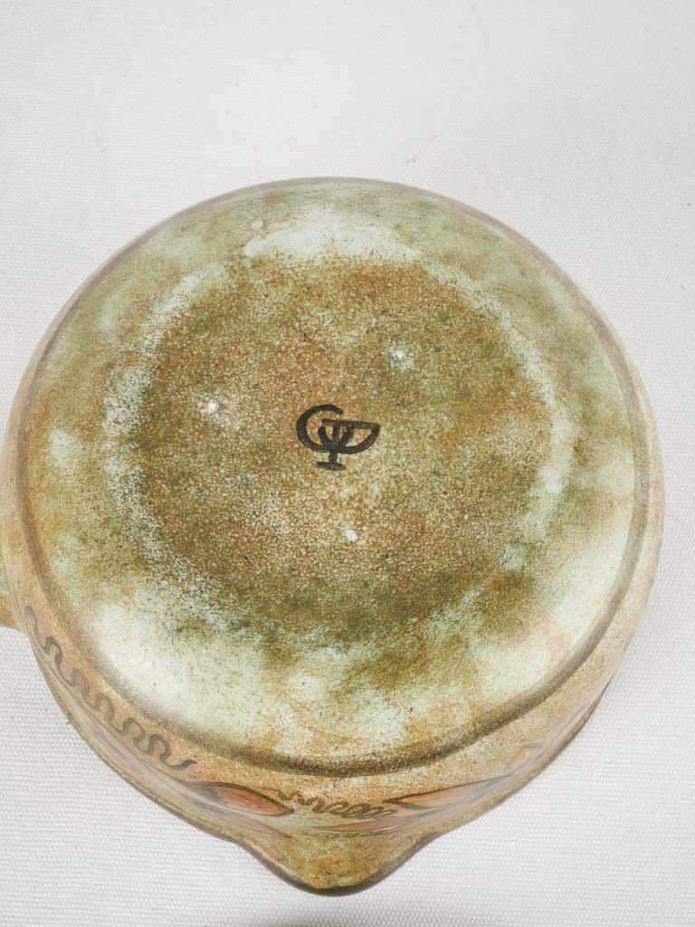 Distinctive crafted tureen
