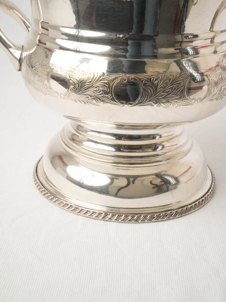 Decorative foliate scrollwork urn