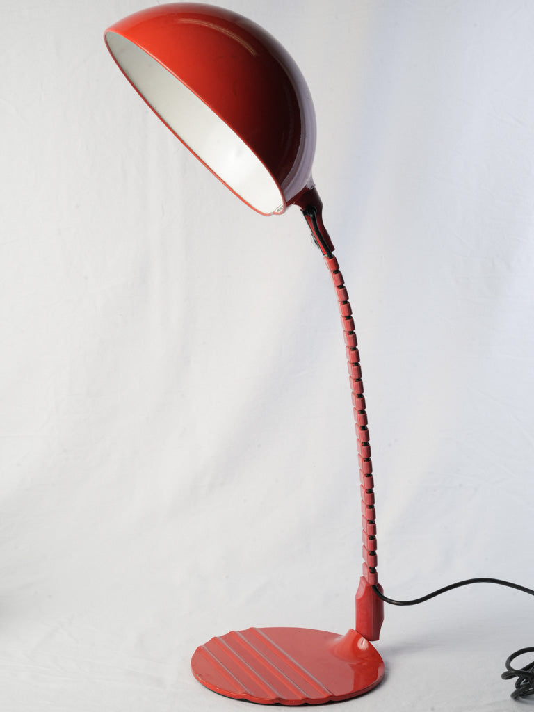 Sculptural ribbed base desk lamp