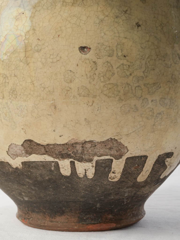 Authentically timeworn French vessel