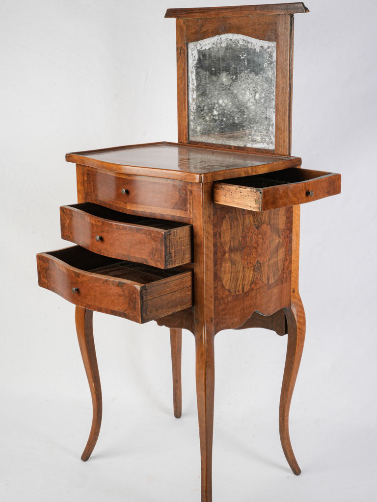 Elegant marquetry gentlemen's coiffeuse