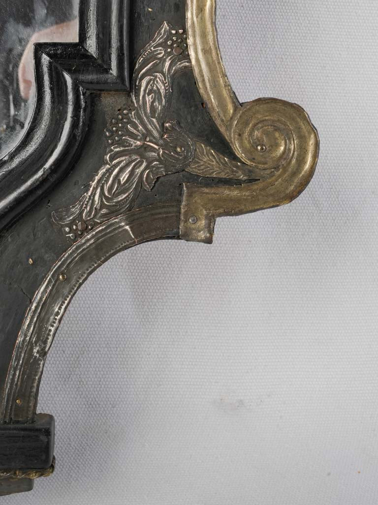 Refined Baroque-style mirrors  