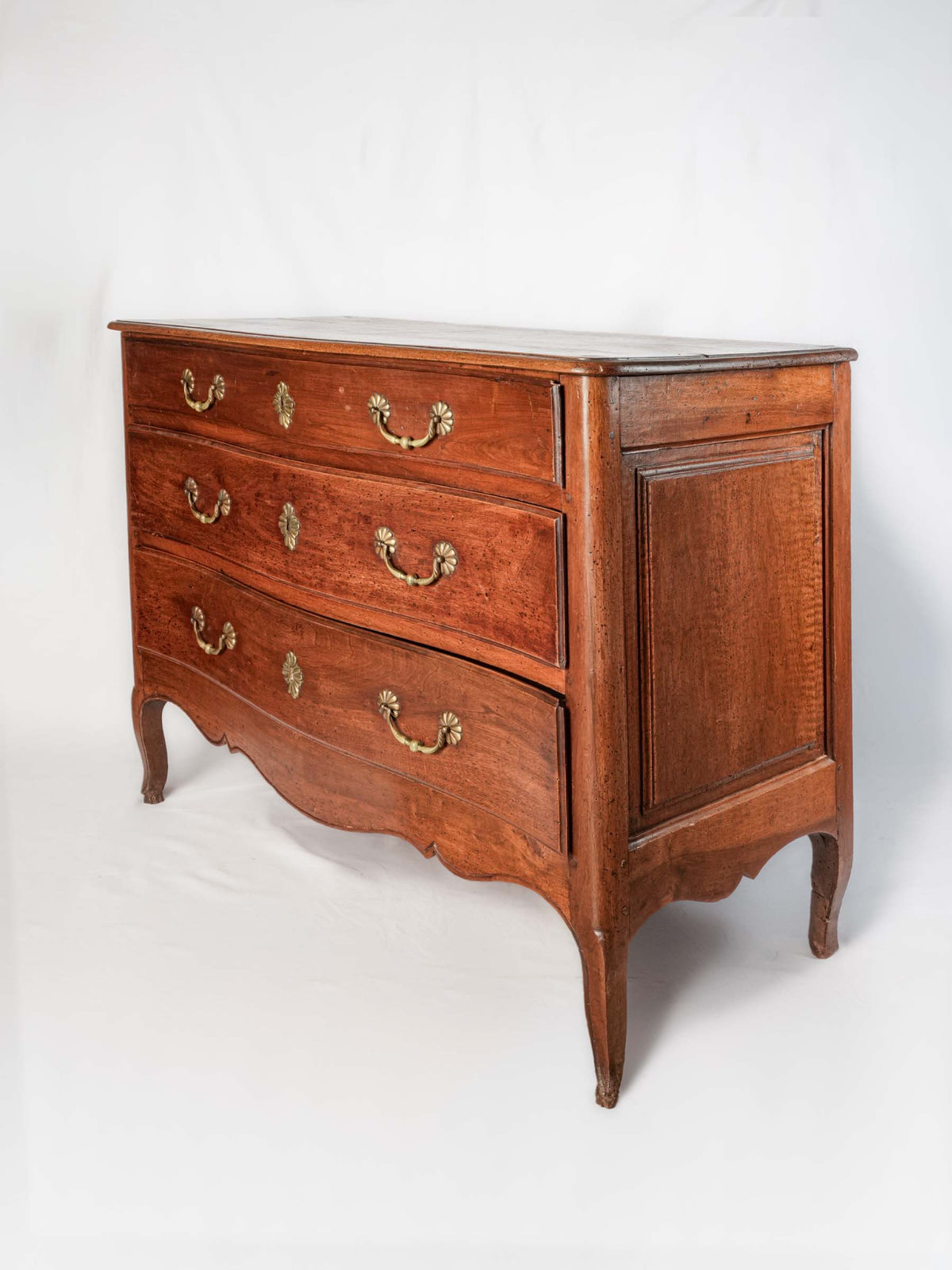 18th-Century Walnut Bow-Front Commode w/ Three Drawers - 37" x 51¼"