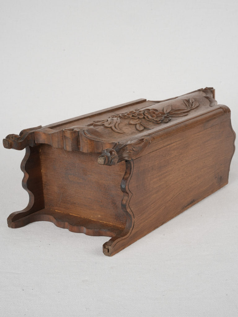 Beautiful cabriole legs flour box