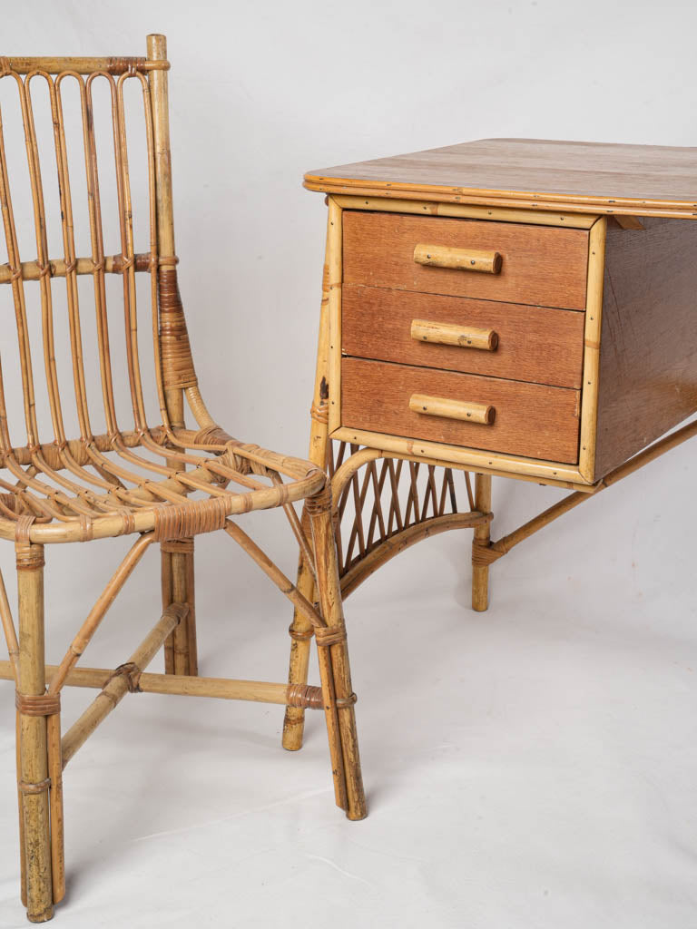 Louis Sognot inspired wooden design  