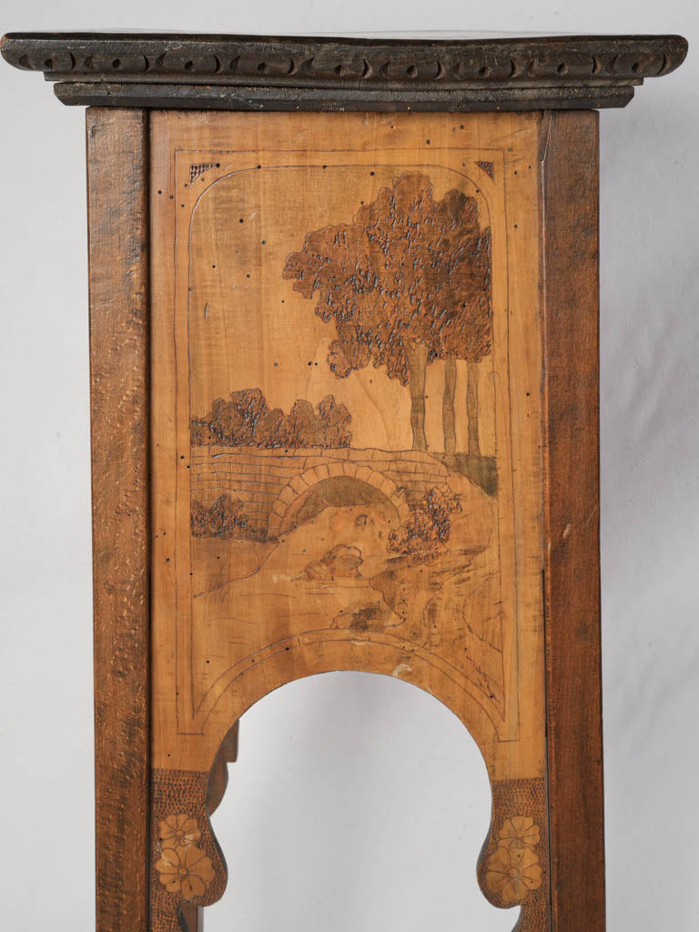 Textured top elegant table