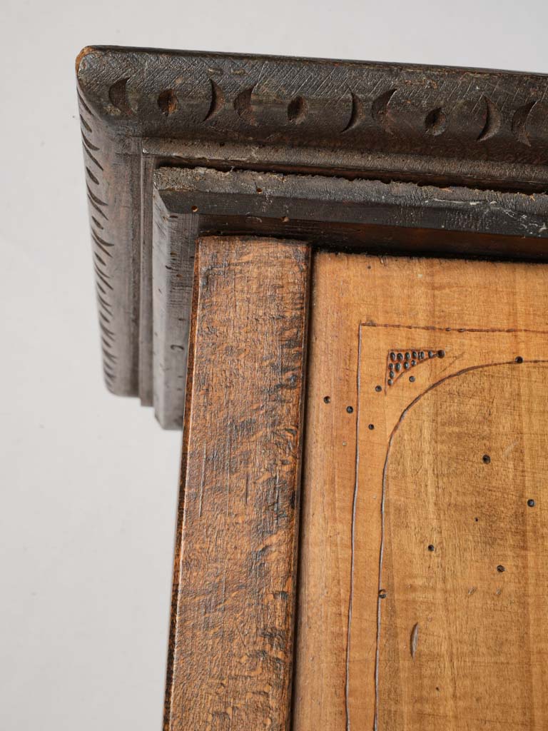 Delicate tapering leg furniture