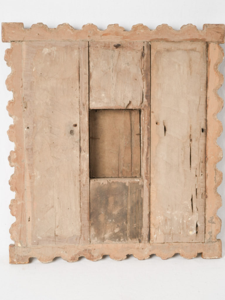 Elegant 18th-century gilded mirror art