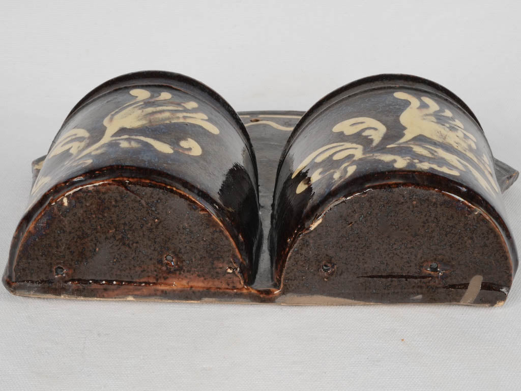 Vintage glazed twin cutlery strainer