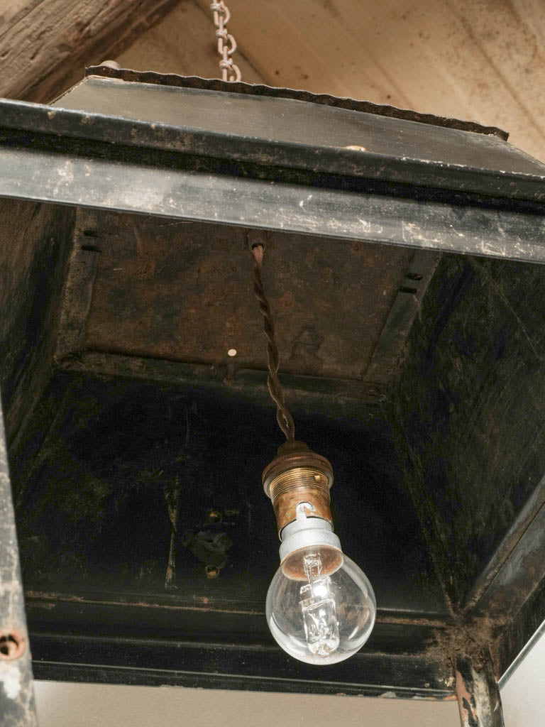 Bold finial lantern piece