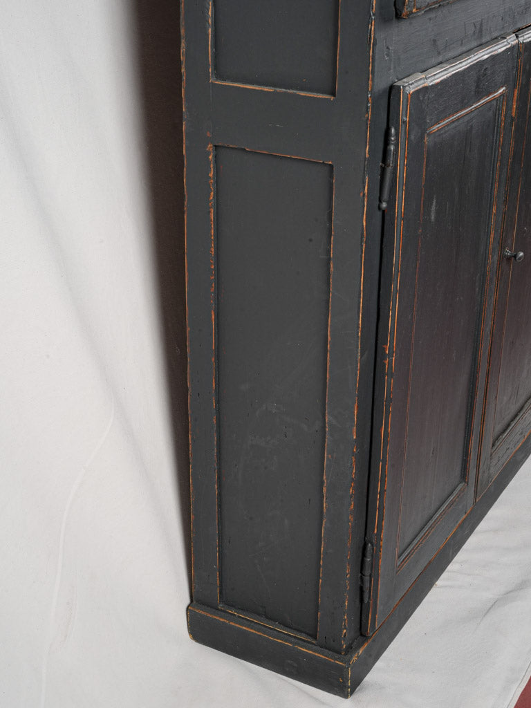 Beautiful vintage style vitrine  