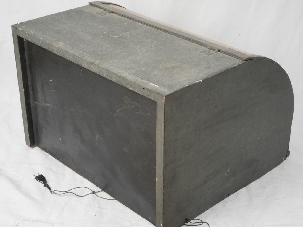 Traditional 1950s Large Horse Stable Decor