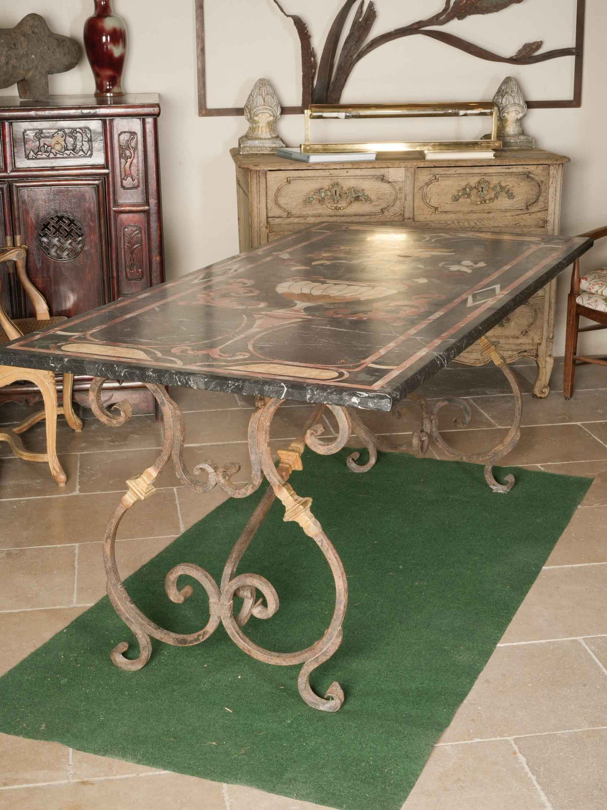 Important Italian Pietra Dura Dining Table circa 1900 - 71¼" x 35¾"