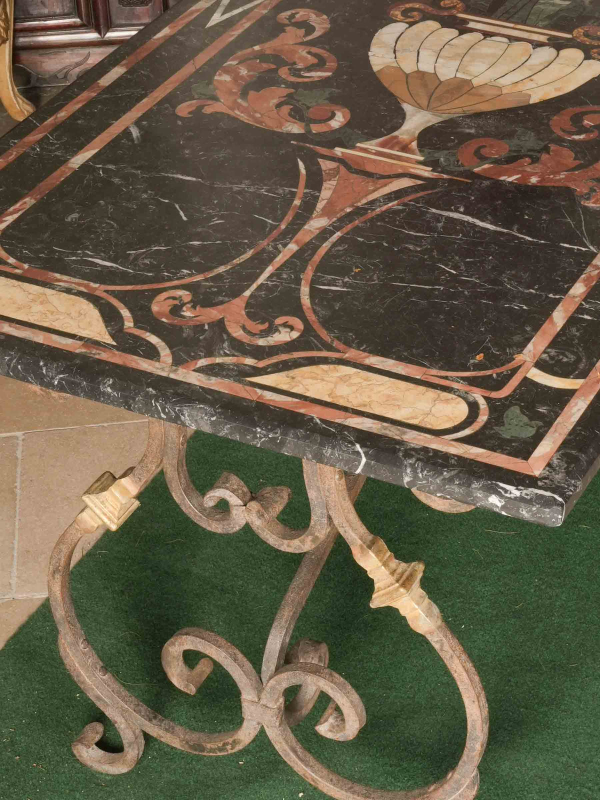 Important Italian Pietra Dura Dining Table circa 1900 - 71¼" x 35¾"
