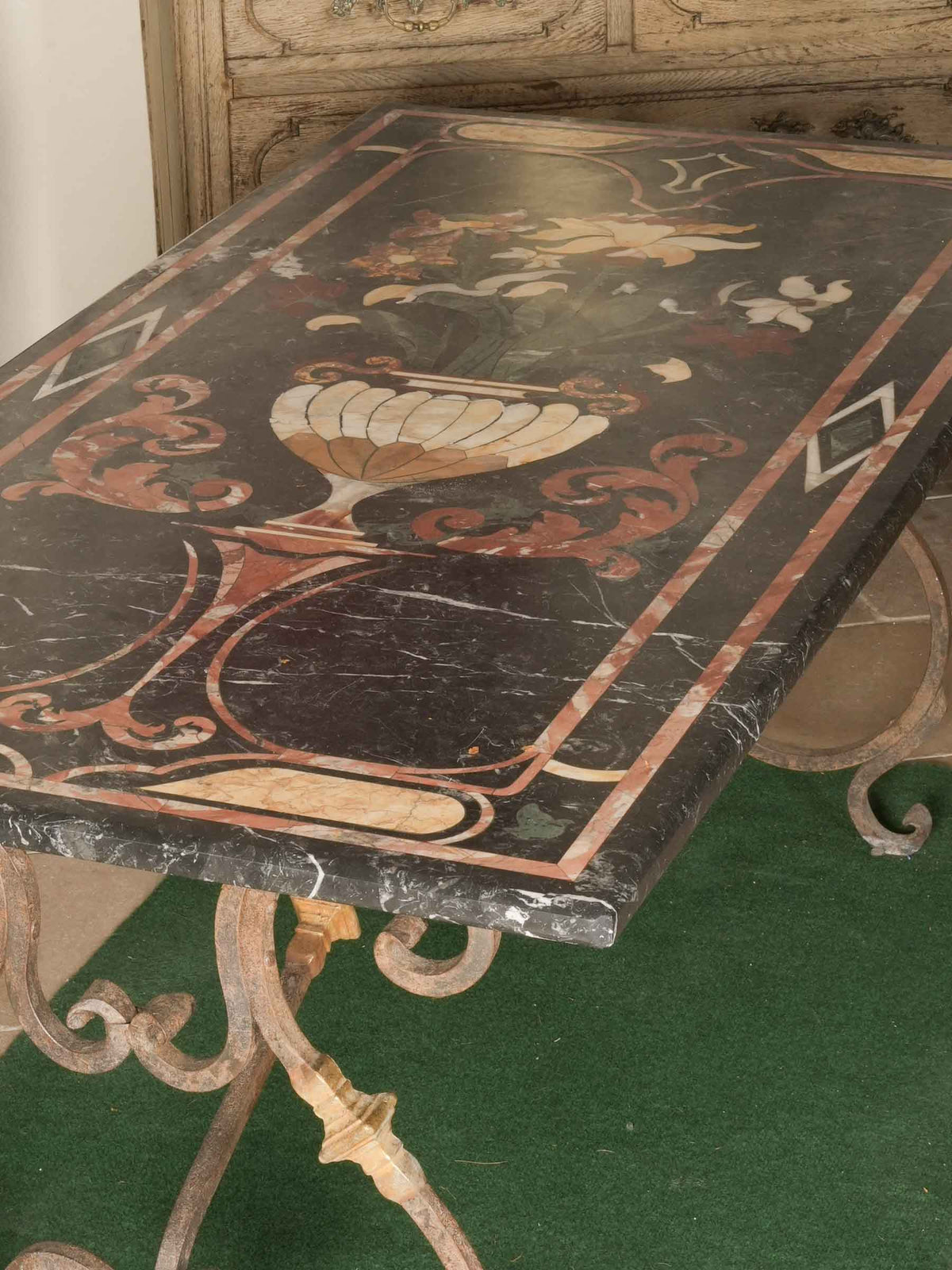 Important Italian Pietra Dura Dining Table circa 1900 - 71¼" x 35¾"