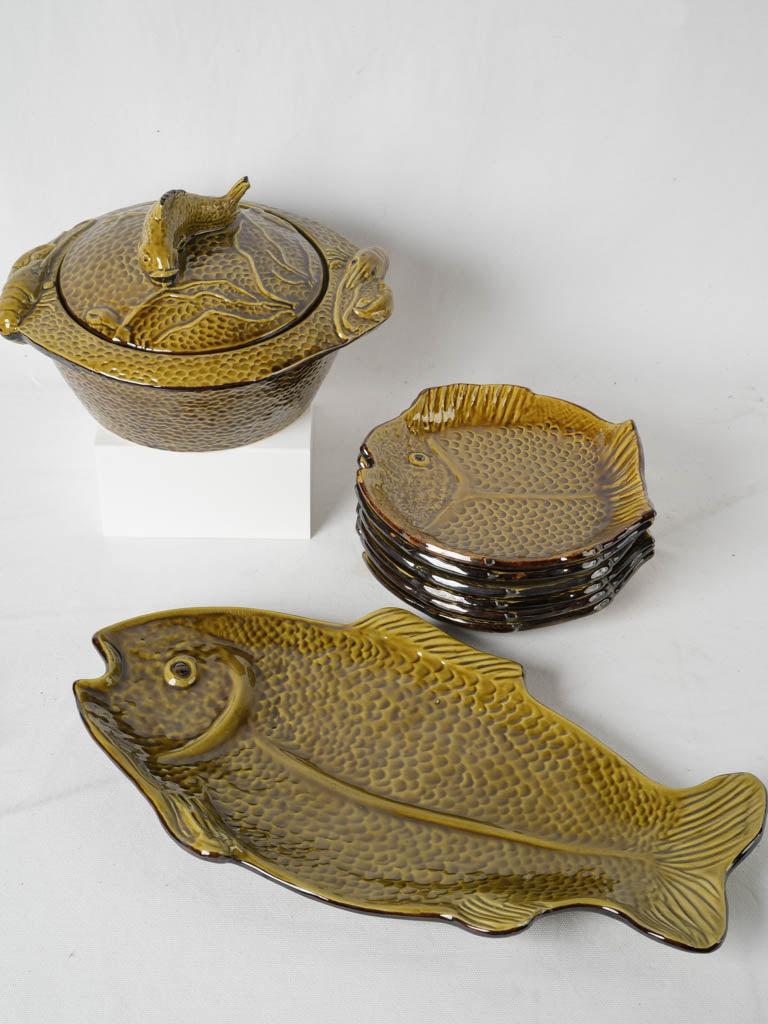 Olive green dinnerware collection