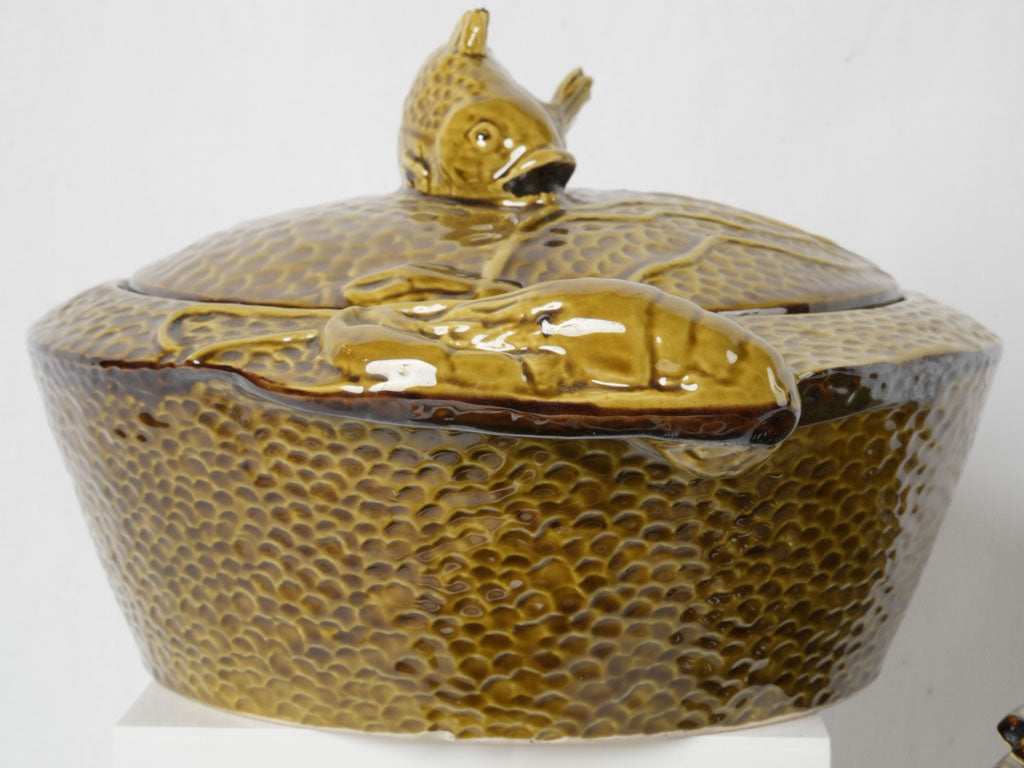 French ceramics fish-shaped plates