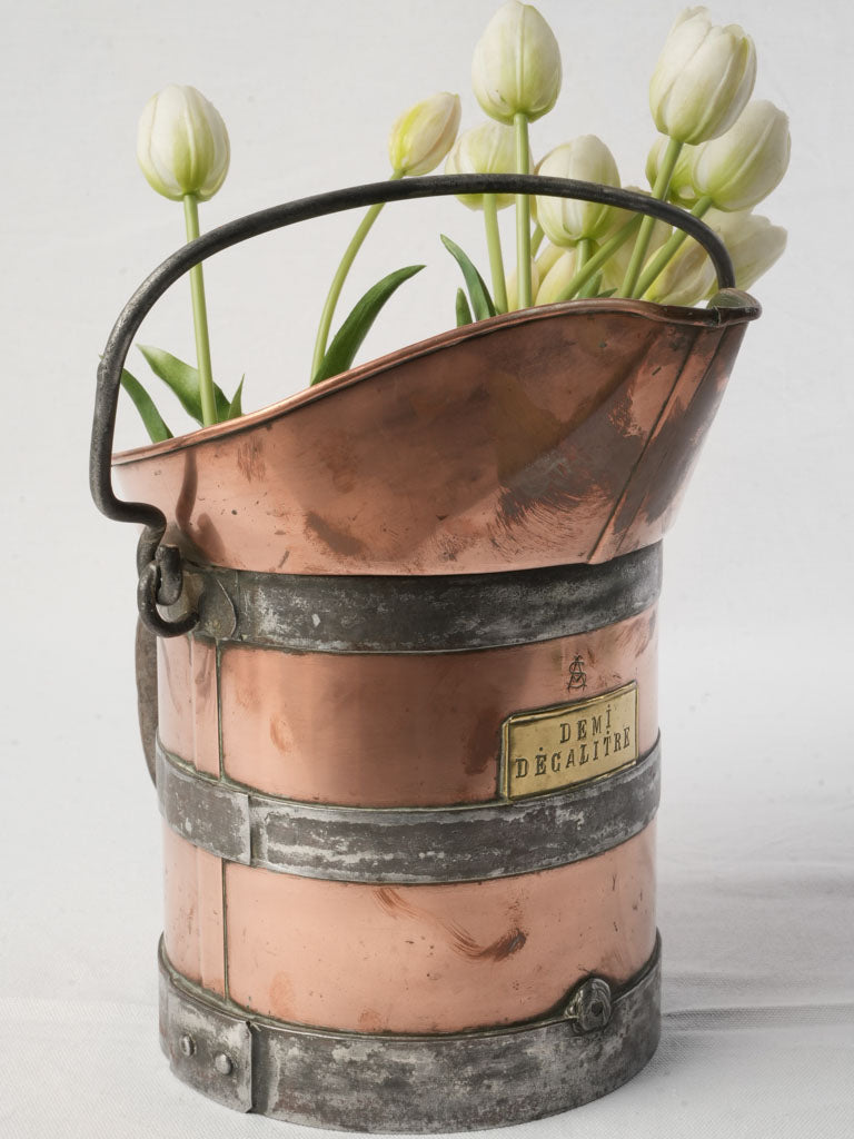 Patina-aged pouring measure