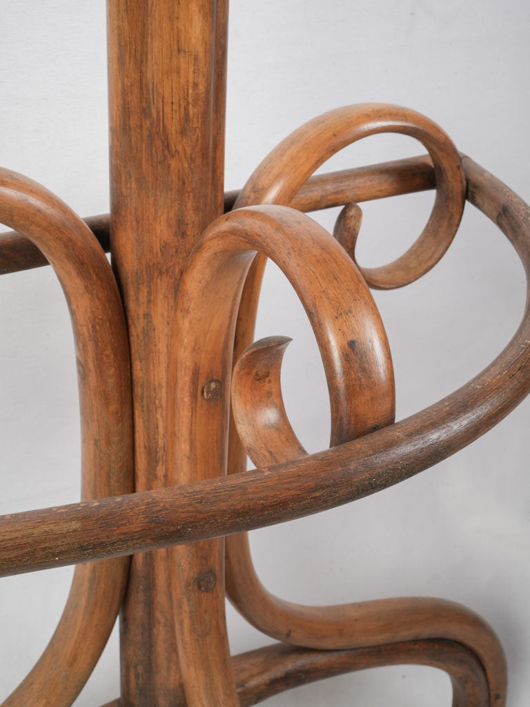 Classic sculptural hallstand