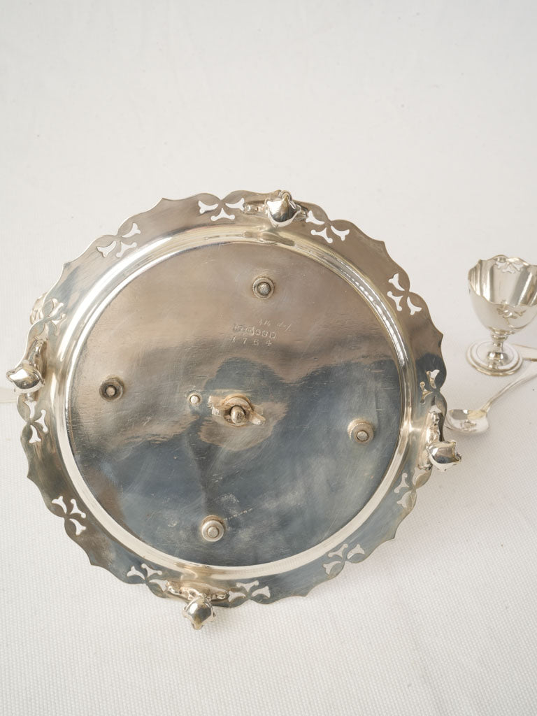 Artistic silver-plated flatware set