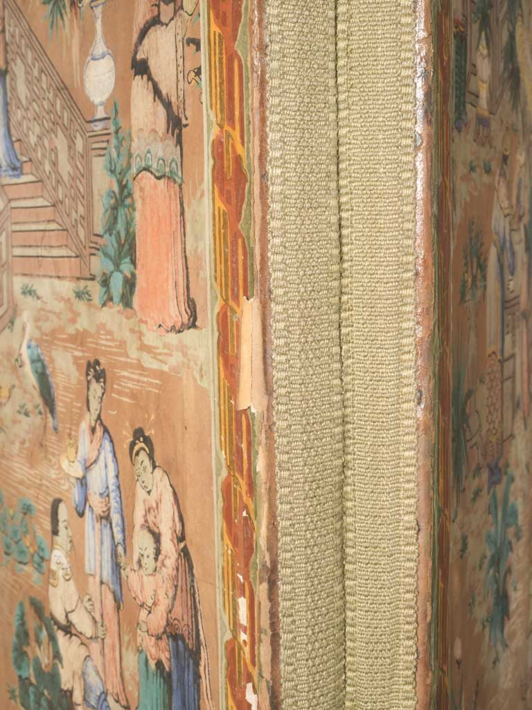 Skillfully crafted Italian decorative divider