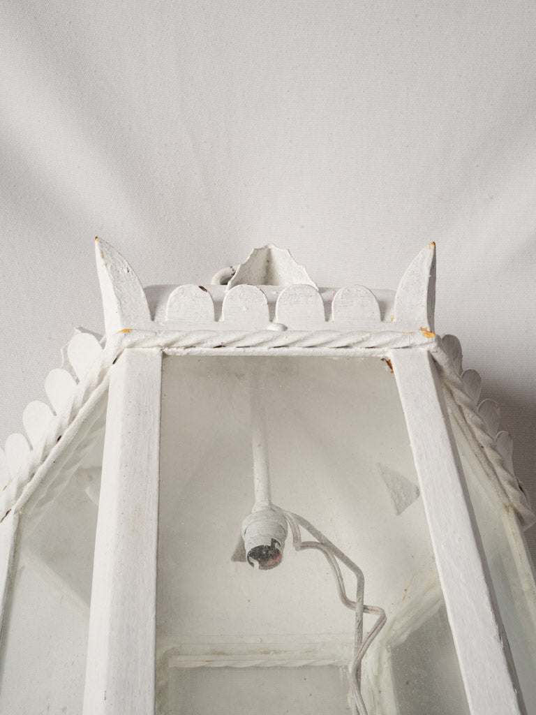 Decorative scalloped edge lanterns