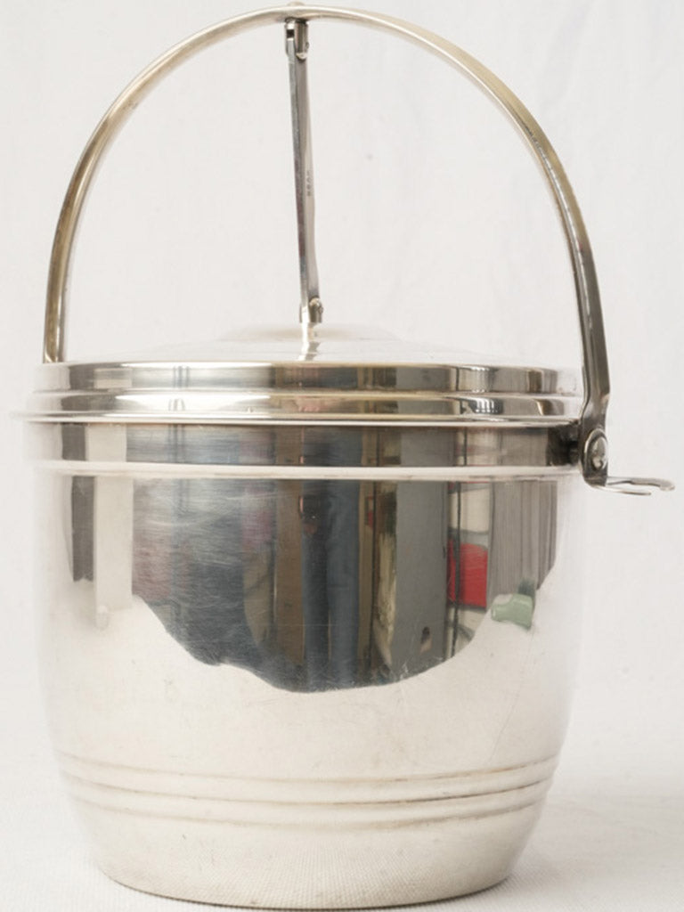 Mid-century elegant ice bucket