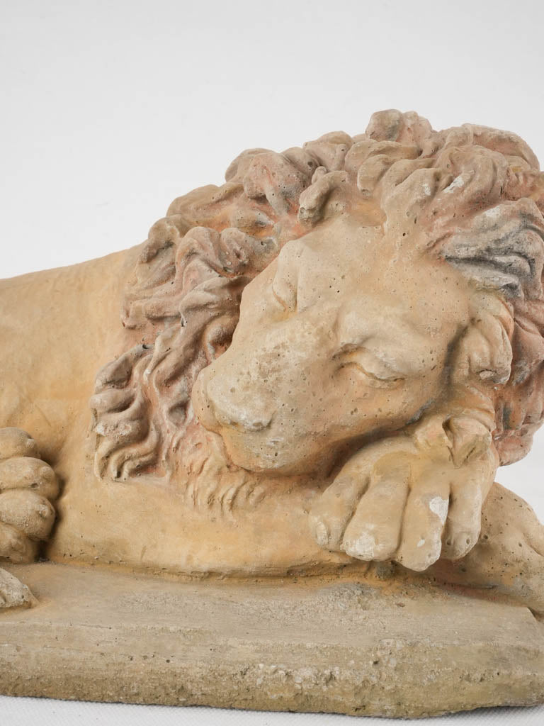 Small garden sculpture - sleeping lion 16½"