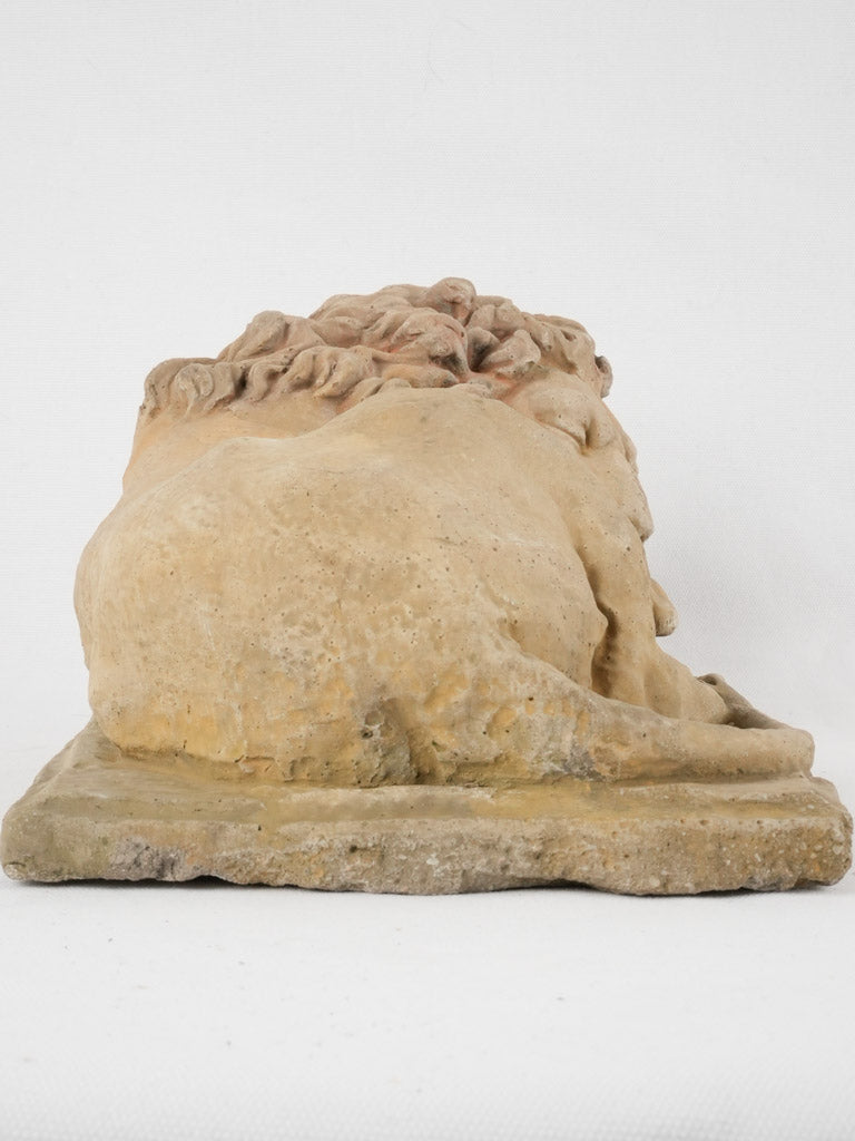 Small garden sculpture - sleeping lion 16½"
