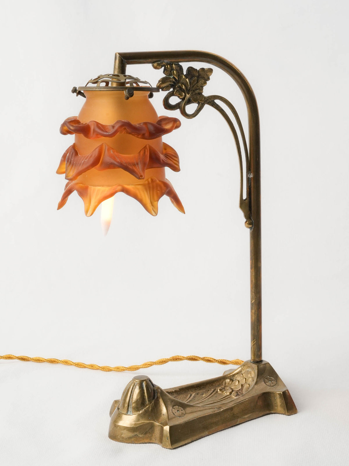 Art Nouveau Brass Table Lamp w/ Pâte-de-Verre Flower Shade - 12¼"