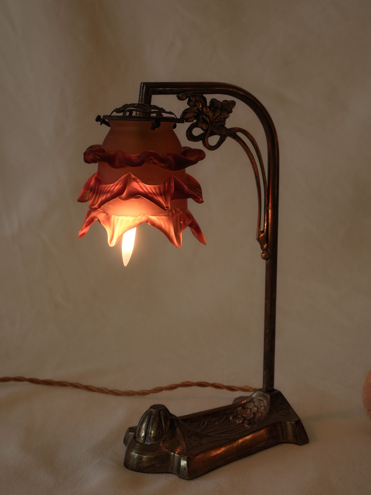 Art Nouveau Brass Table Lamp w/ Pâte-de-Verre Flower Shade - 12¼"