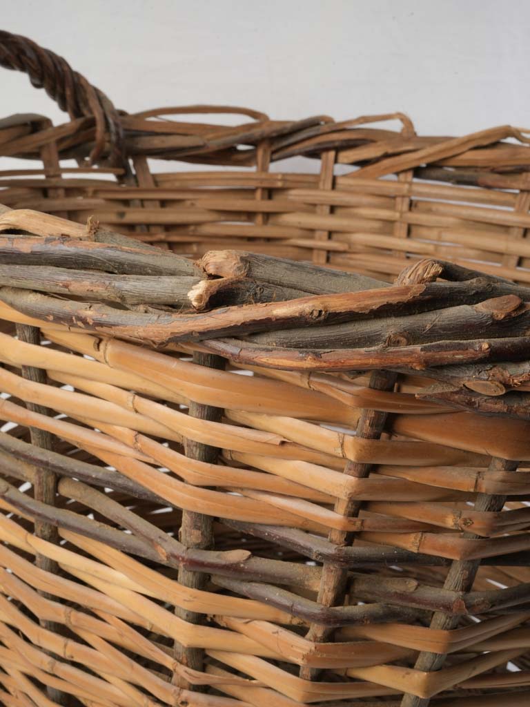 Artisanal two-tone decor basket