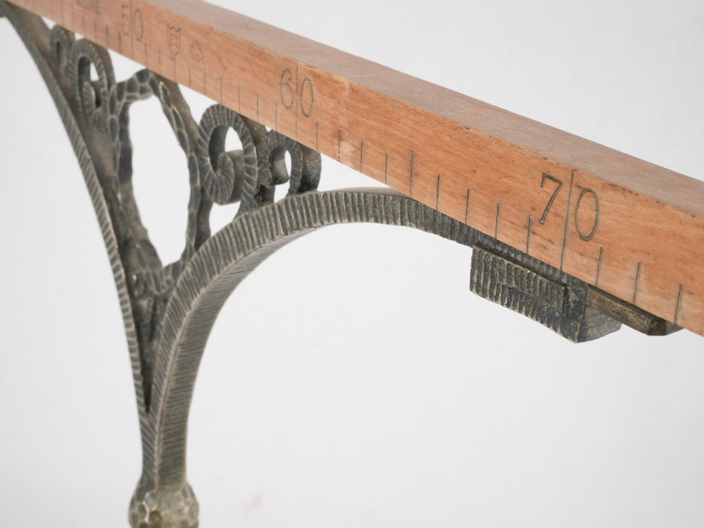 Decorative 1930s cloth measure collectible