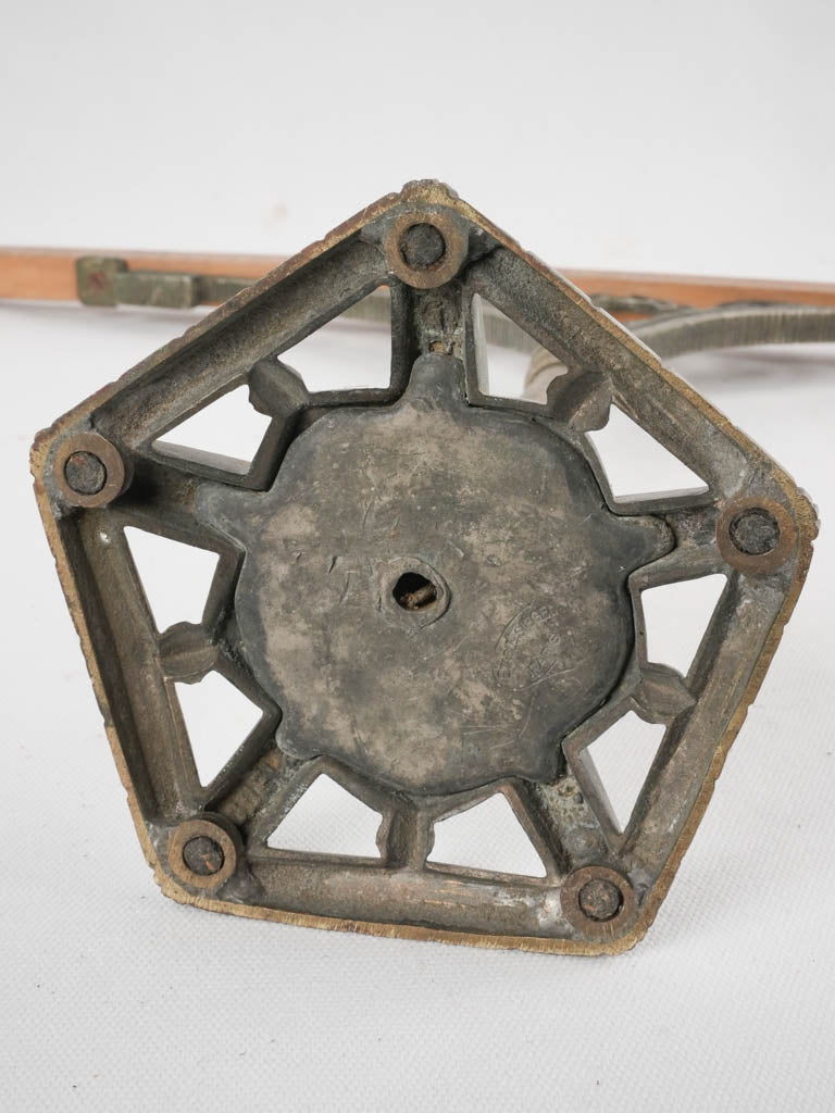 Aged Art Deco design measure