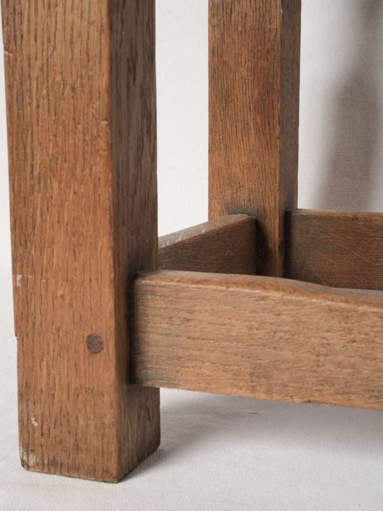 Curved seat oak craftsmanship