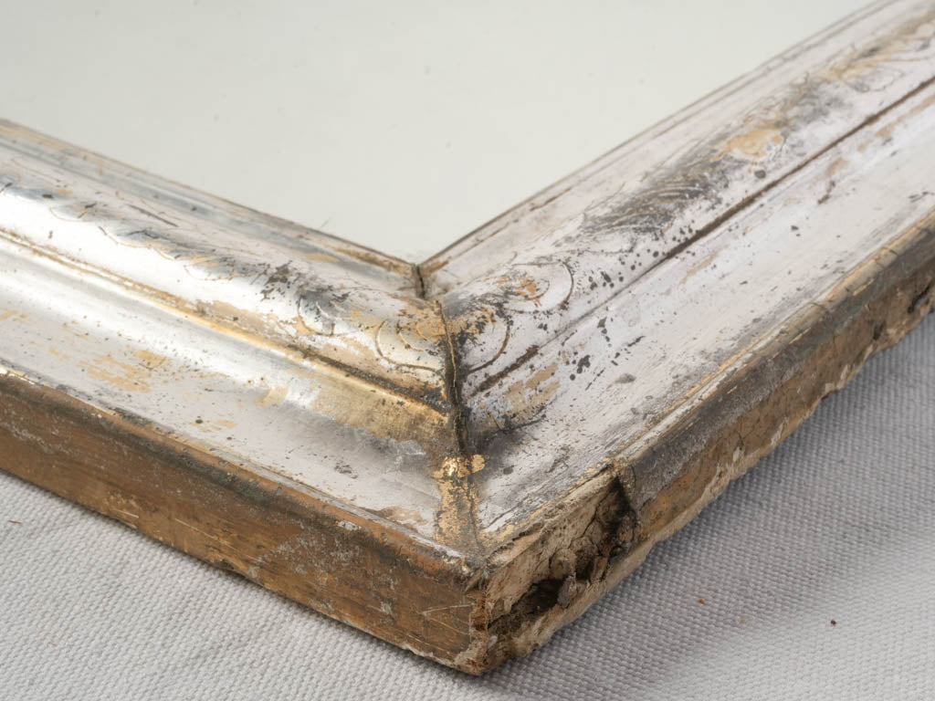 Enduring graceful historical mirror