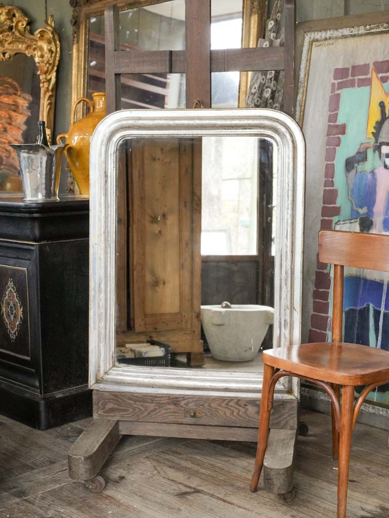 Nineteenth-century finely worked mirror