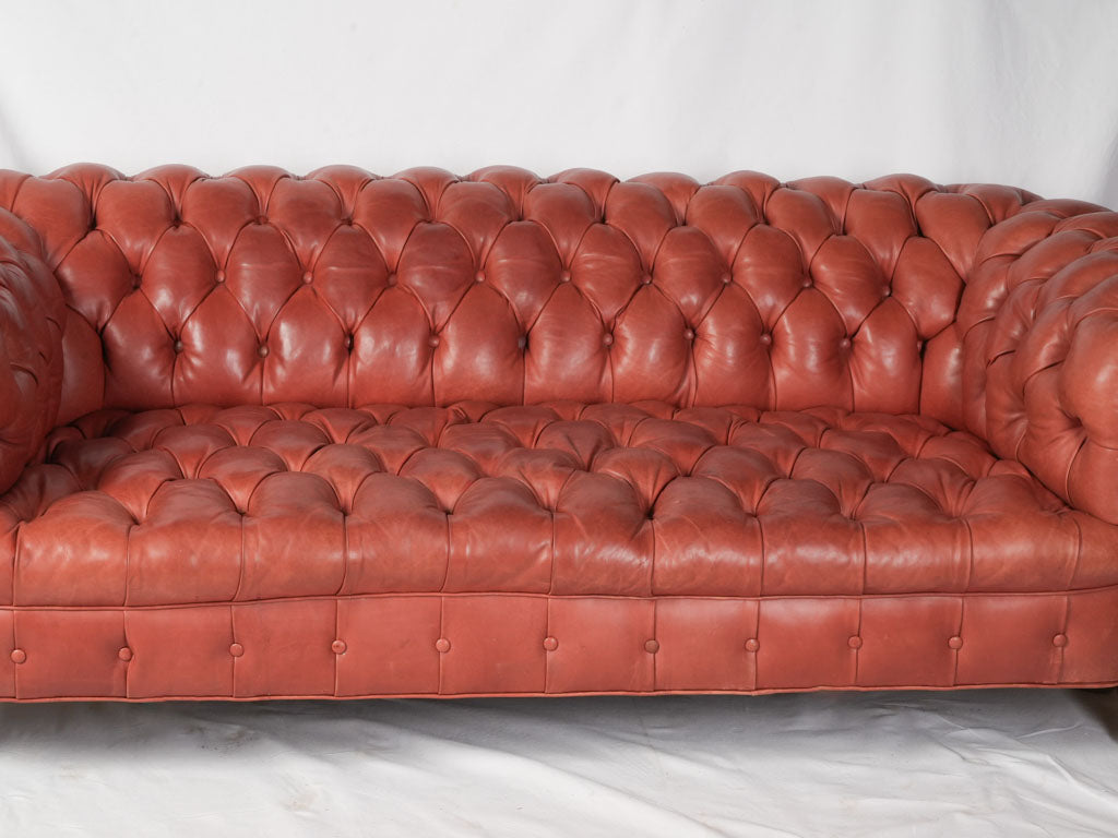 Timeless buttoned design sofa
