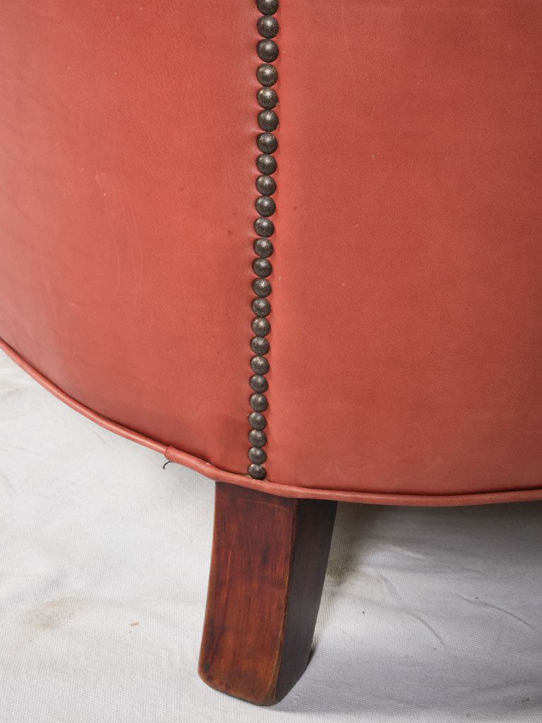 Classic mid-century Chesterfield settee