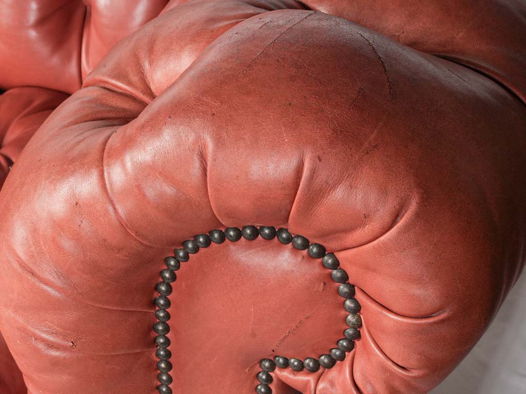 Chic horsehair upholstered settee