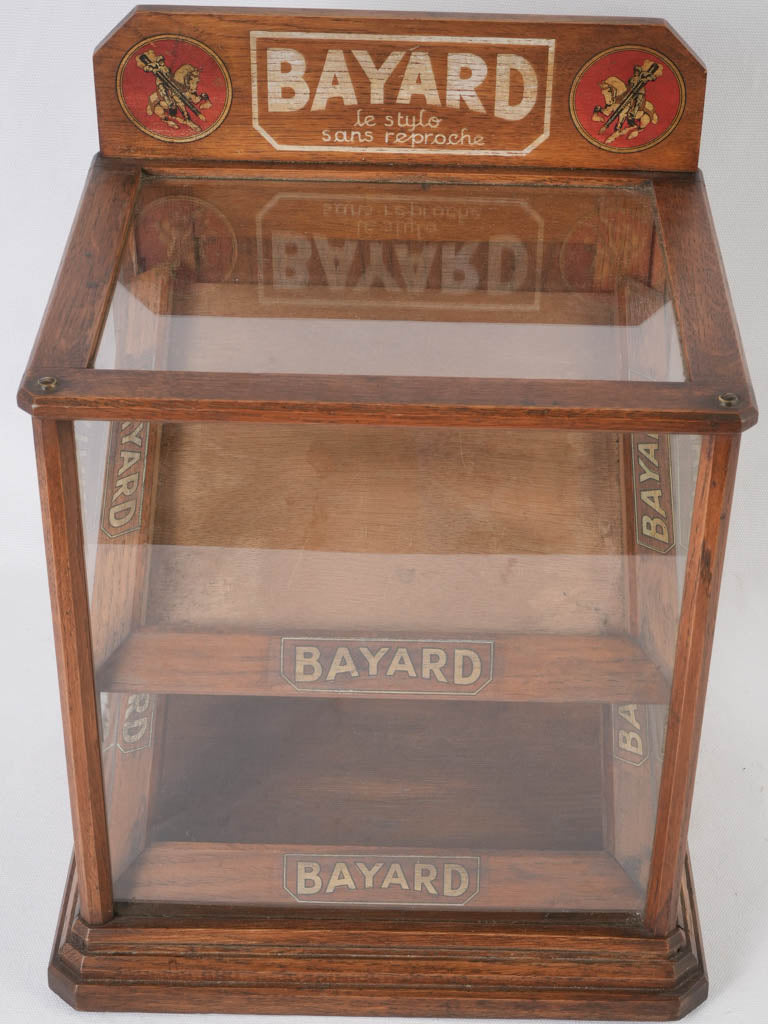 Timeless French Bayard Pens oak display