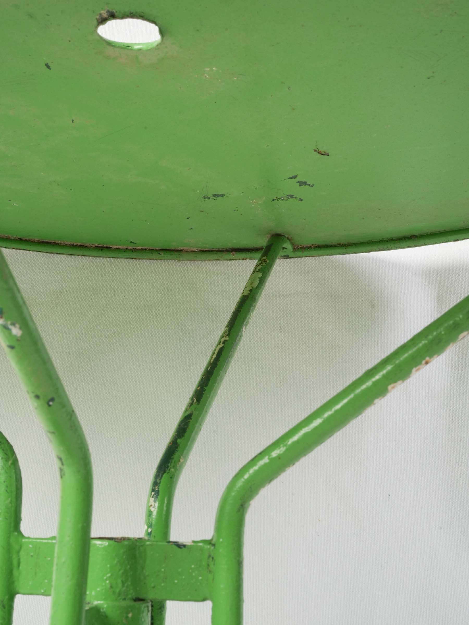 Cheerful 1960s Painted Iron Garden Table in Apple Green - 37¾"