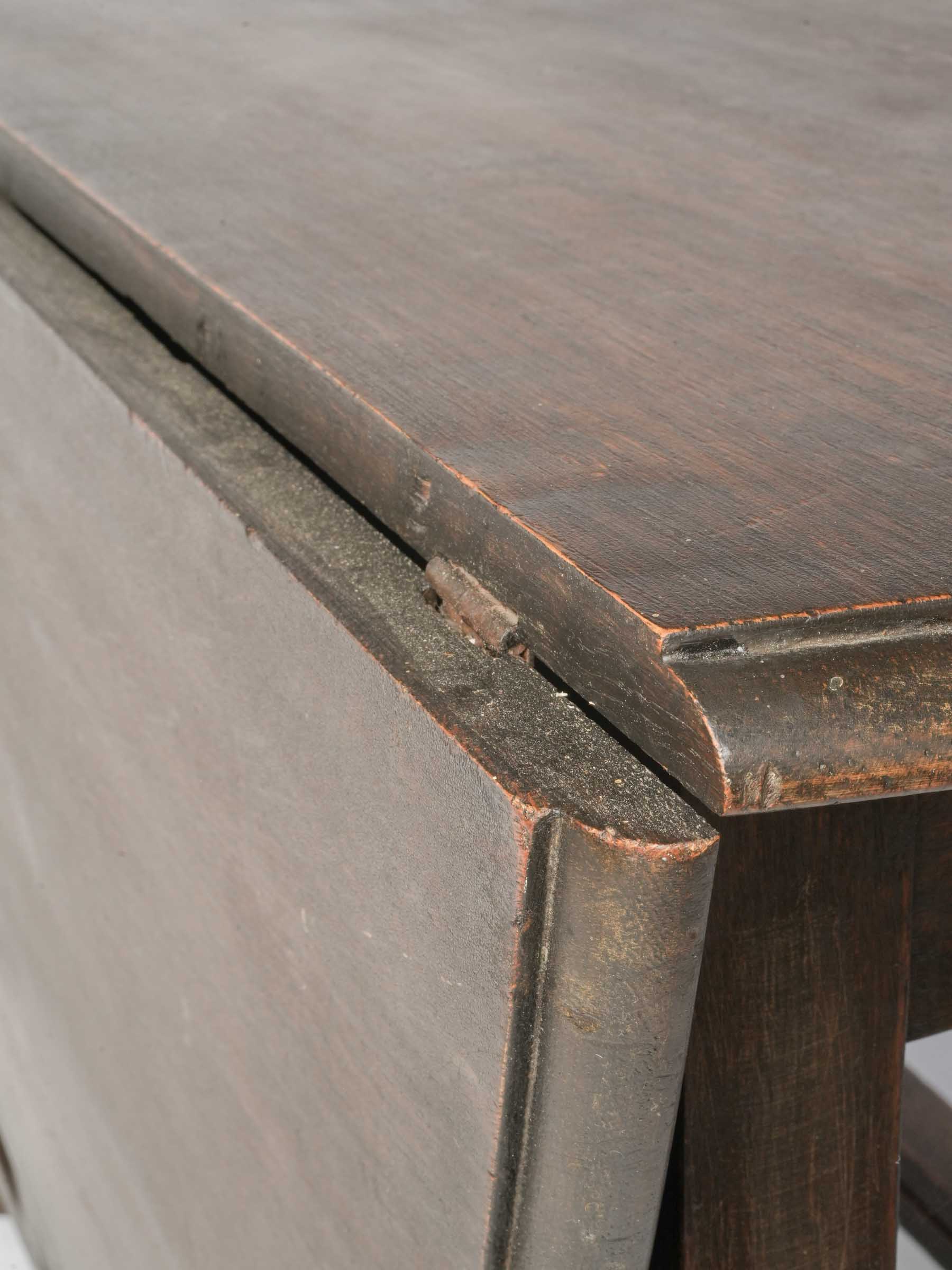 Compact oak antique dining table