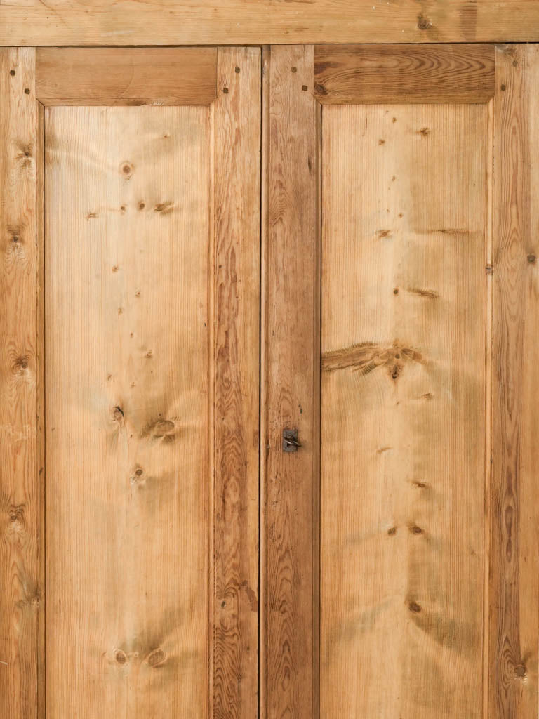 Petite nineteenth-century pine cupboard