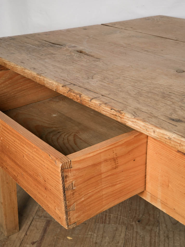 Provincial minimalist wooden table