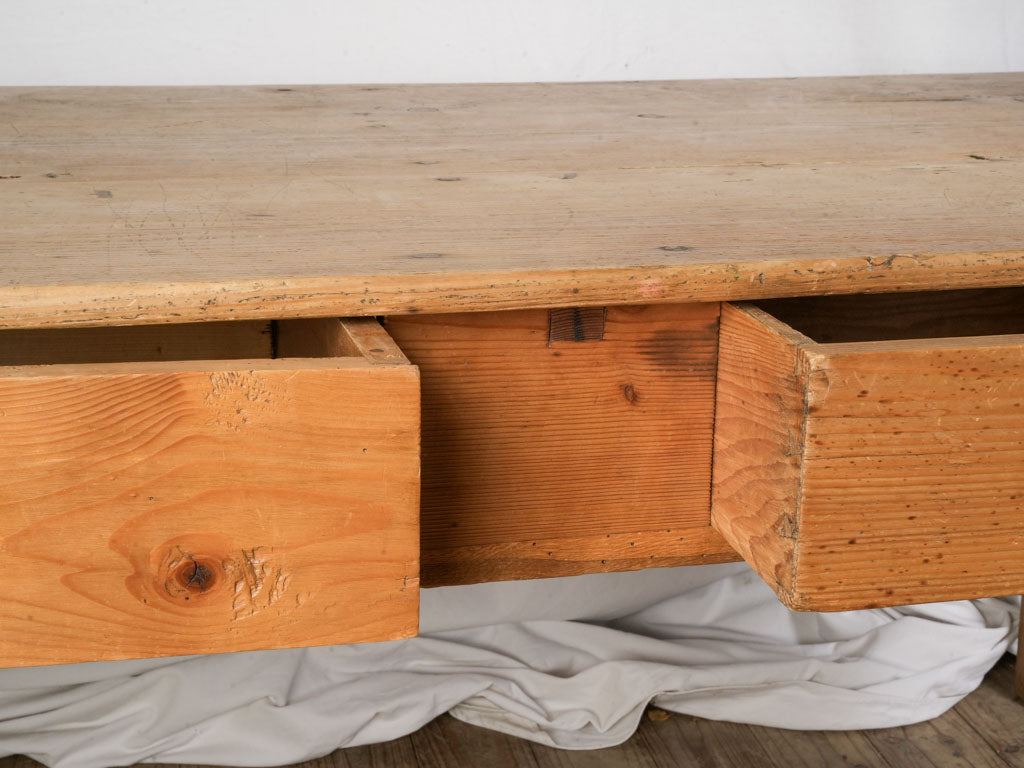 Relaxed character pine table