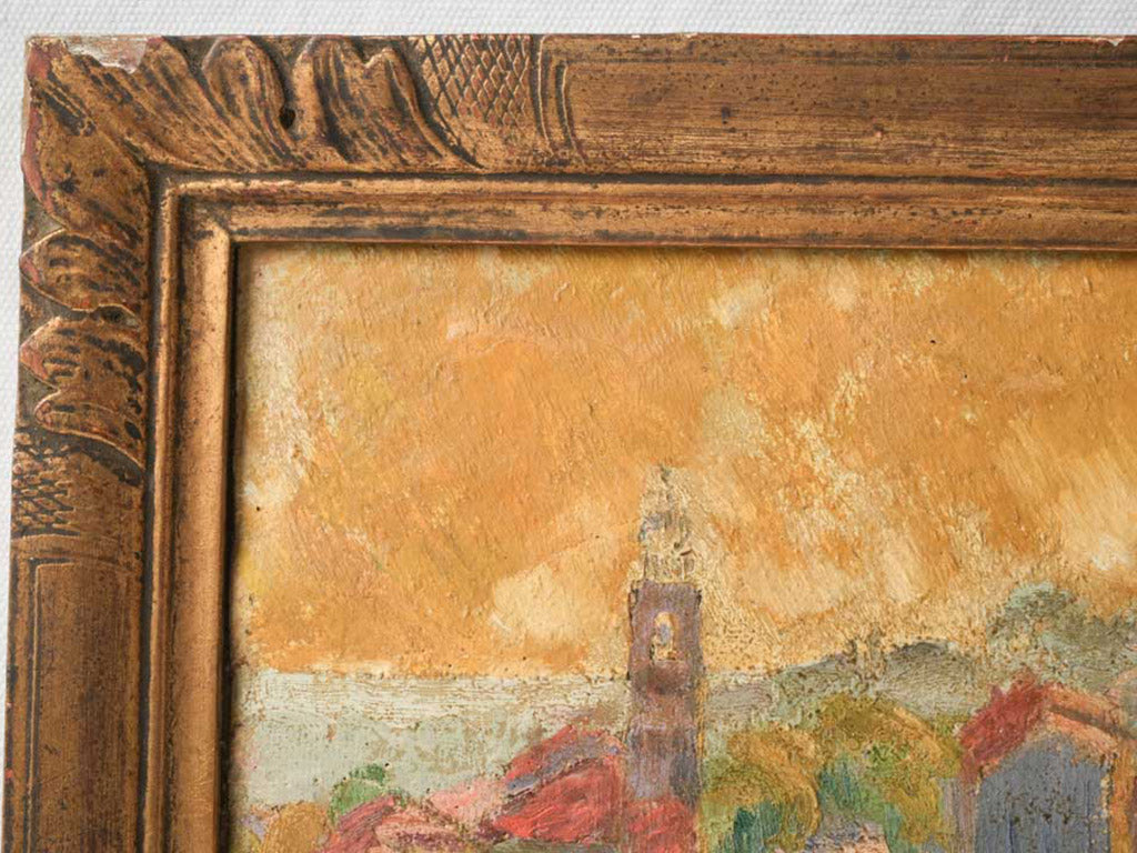 Mellow gilded frame decor