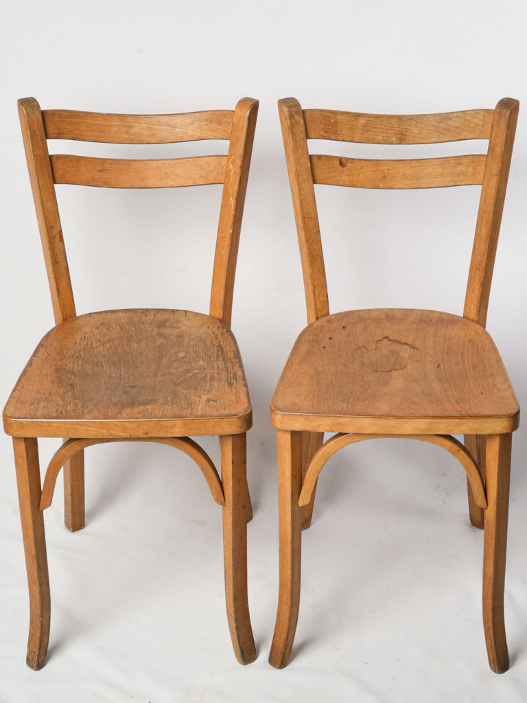 Timeless 1950s Bistro Seating